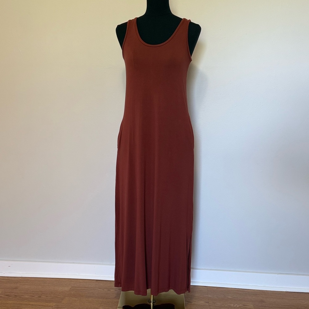 Women’s Sleeveless Rust Brown Maxi Dress - Classic Tank Style